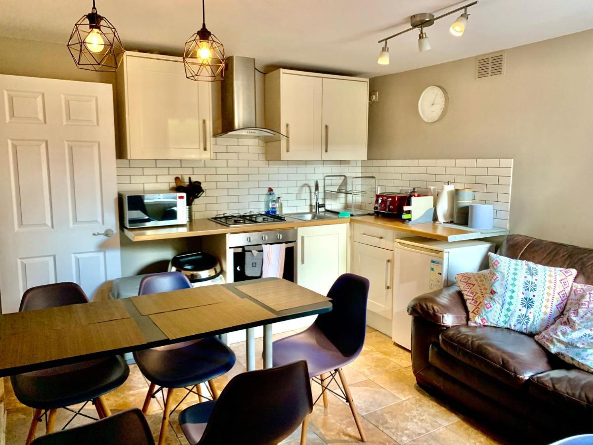 Central City Garden Apartment คาร์ดิฟฟ์ ภายนอก รูปภาพ